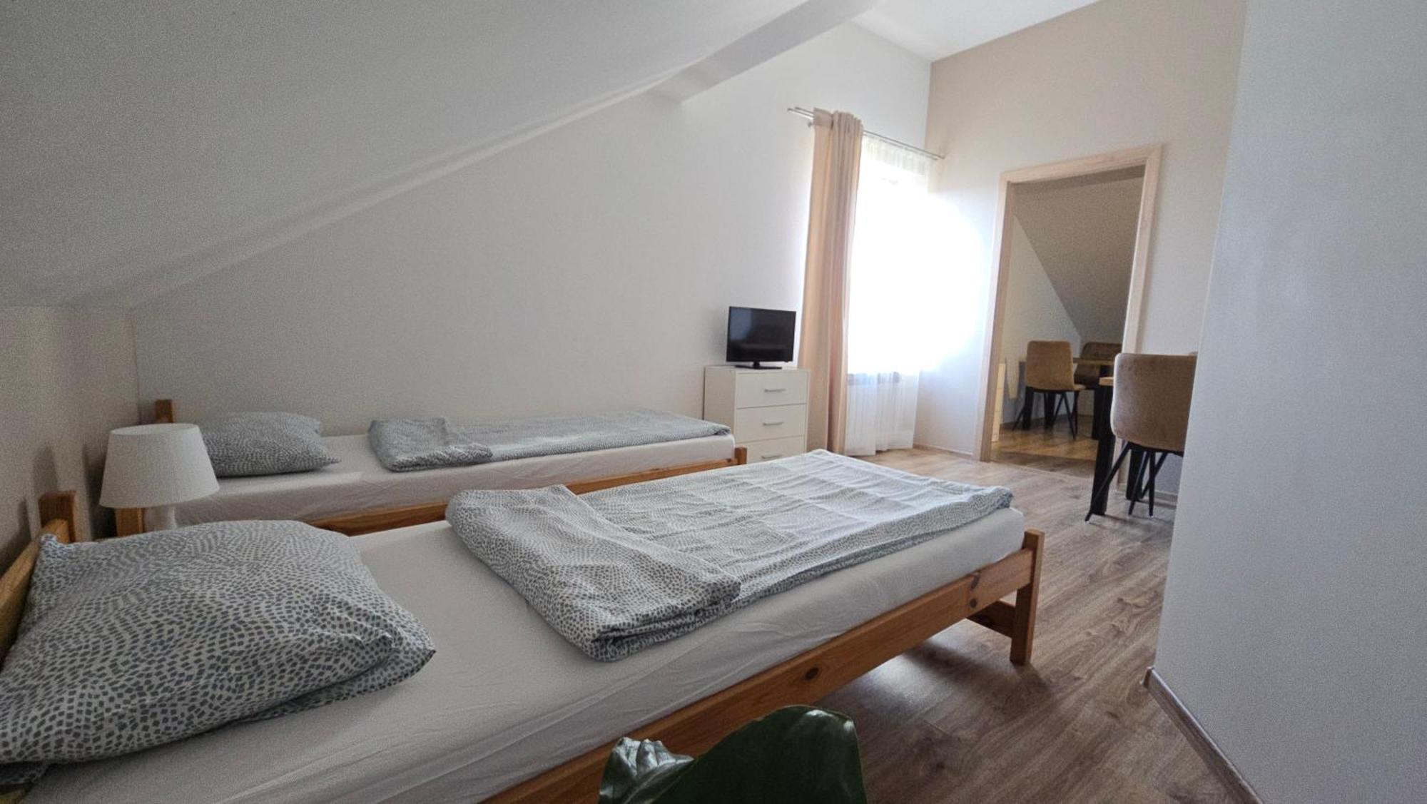 Vip Village Las Woda Rower - Podgrzewany Basen, Balia, Sauna Miedzierza Exterior photo